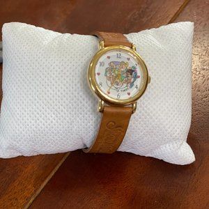 Disney vintage Snow White wristwatch with unique movement